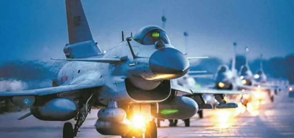 歼-10C在国外大杀四方, 却没资格参加九三阅兵!